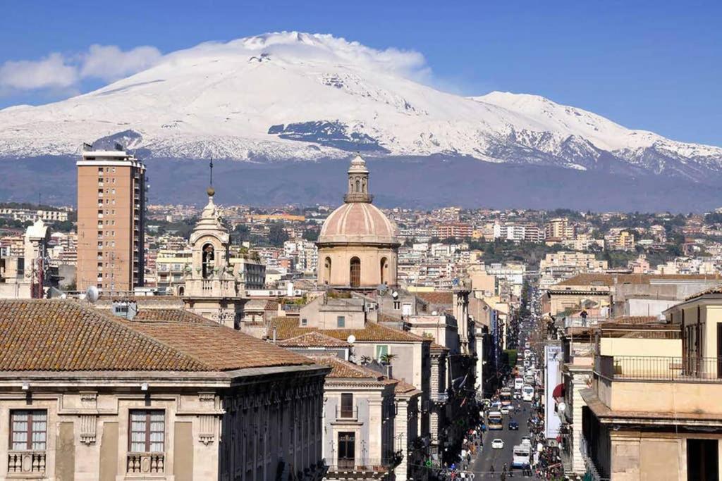 La Palma Loft Located In The Heart Of Catania 빌라 외부 사진